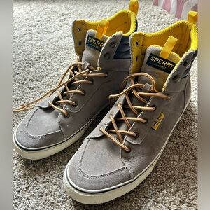Sperry Men's Suede Grey/Navy/Yellow High Top Sneakers 🩶💙💛
